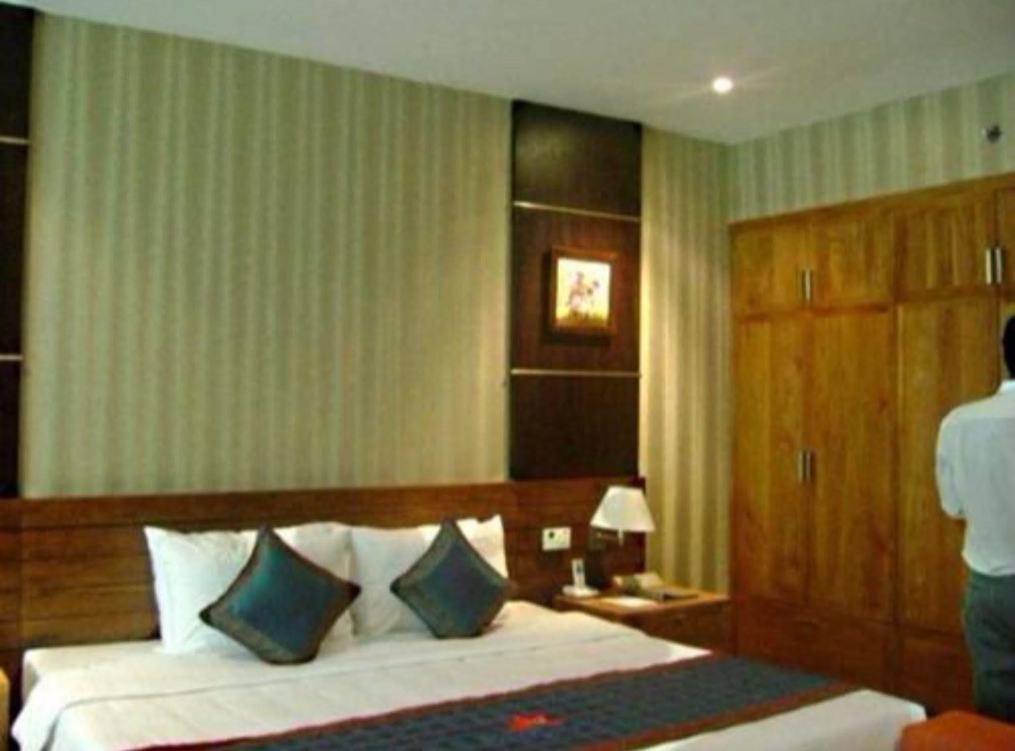 Petro Hotel Vung Tau Extérieur photo